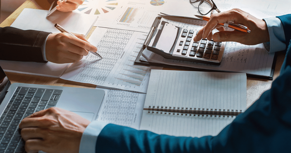 How Project Accounting Mitigates Risk for CFOs